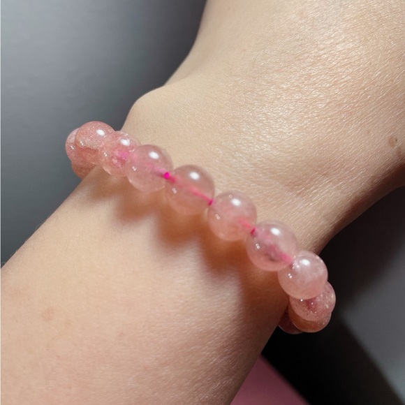 Natural Stone Strawberry Quartz Healing Bracelets 8mm - Picture 2 of 3